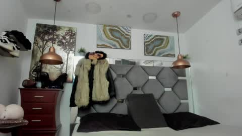 Snapshot of king_fitt_ chatting on 04-15-26, 12:12 HOT MEN BLACK online show from 04-15-26, 12:12