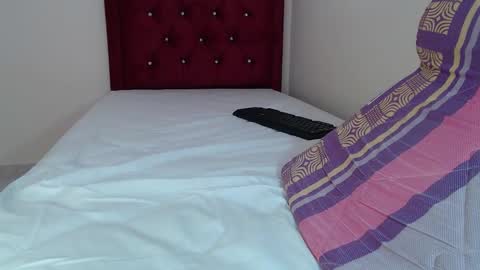 King LEO  online show from 02-11-26, 02:33