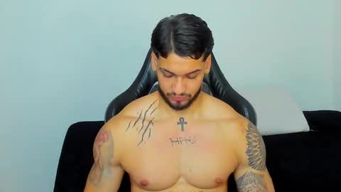 king_of_kings__ online show from 01-17-26, 09:40