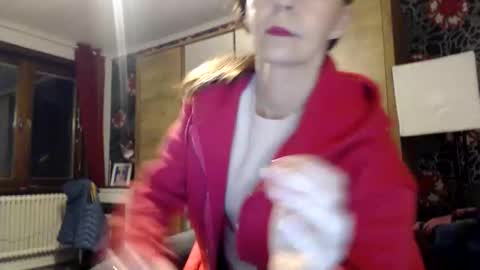 sexysexyhotwetpinkredpussy online show from 04-10-26, 08:46