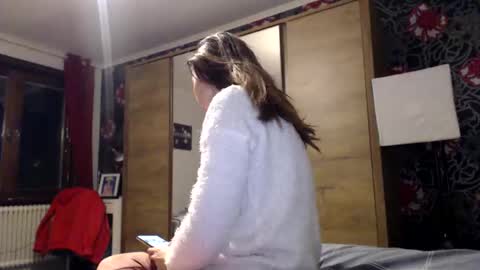 sexysexyhotwetpinkredpussy online show from 04-15-26, 09:04