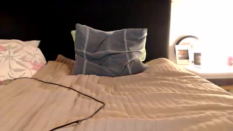 sexysexyhotwetpinkredpussy online show from 04-18-26, 09:15