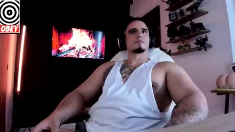 Snapshot of kingbear777 chatting on 10-02-25, 10:17 King Bear online show from 10-02-25, 10:17