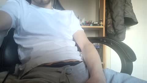 Snapshot of kingcharlez_04 chatting on 02-25-25, 11:41 kingcharlez_04 online show from 02-25-25, 11:41