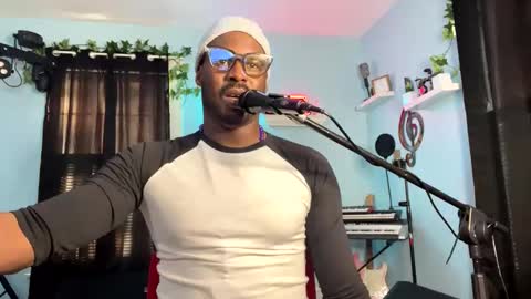 Snapshot of kingcorbra chatting on 01-18-25, 09:34 KC online show from 01-18-25, 09:34