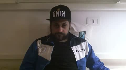  ivano corona  online show from 03-25-26, 12:00