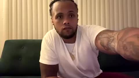 Snapshot of kingdabiggest chatting on 10-12-25, 04:44 KingDaBiggest online show from 10-12-25, 04:44