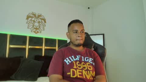 Snapshot of kingg_jay chatting on 06-08-26, 11:54 kingg_jay online show from 06-08-26, 11:54