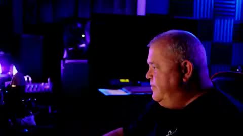 King James VIII online show from 10-16-25, 04:02