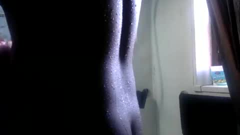 Snapshot of kinglibra420 chatting on 12-06-24, 07:12 loyal fuck online show from 12-06-24, 07:12