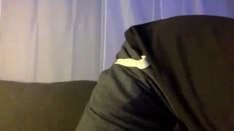 Snapshot of kinglibra420 chatting on 12-08-24, 07:15 loyal fuck online show from 12-08-24, 07:15