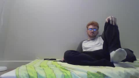 Snapshot of kingoffootfetish chatting on 02-14-25, 09:53 Master  King Tommy online show from 02-14-25, 09:53