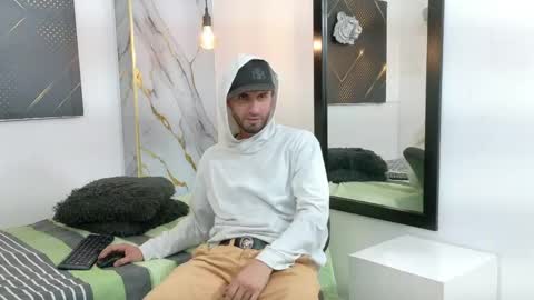 KING  online show from 05-07-26, 04:18