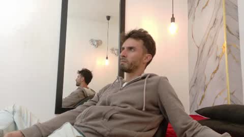 Snapshot of kingoftemptation chatting on 07-09-26, 03:32 KING online show from 07-09-26, 03:32