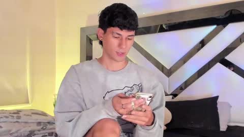  A L E X  online show from 02-13-25, 03:39