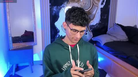  A L E X  online show from 04-01-26, 04:35