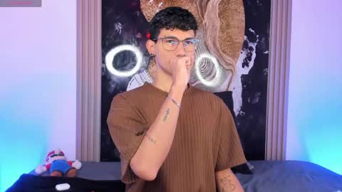  A L E X  online show from 04-17-26, 06:05