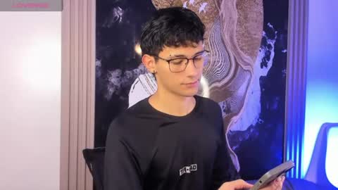  A L E X  online show from 06-19-26, 11:58