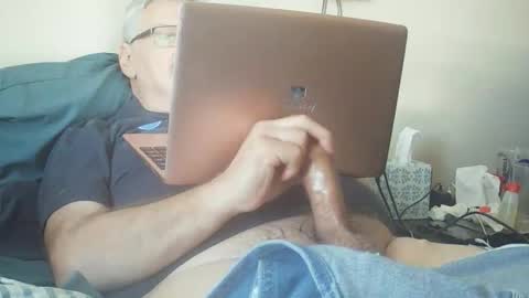 kingtongue10 online show from 01-12-26, 06:35