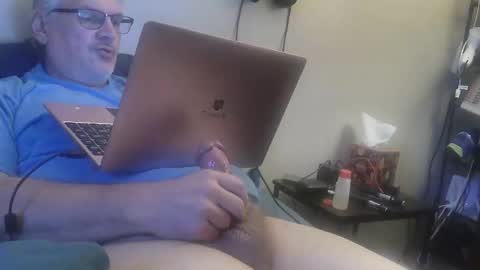 kingtongue10 online show from 03-10-26, 11:10