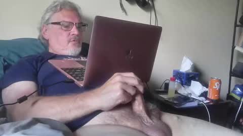 Snapshot of kingtongue10 chatting on 04-29-26, 09:43 kingtongue10 online show from 04-29-26, 09:43