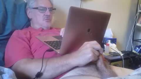 Snapshot of kingtongue10 chatting on 05-09-26, 12:43 kingtongue10 online show from 05-09-26, 12:43