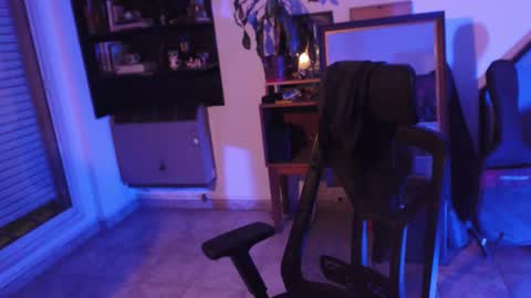 Snapshot of kinkracc chatting on 09-26-25, 08:18 kinkRacc online show from 09-26-25, 08:18