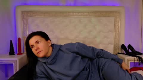 Courtney online show from 02-25-25, 12:25