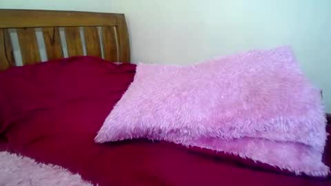 Snapshot of kinky_kaiya chatting on 12-25-24, 08:18 kaiya online show from 12-25-24, 08:18