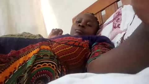 Snapshot of kinky_kaiya chatting on 02-15-25, 11:17 kaiya online show from 02-15-25, 11:17