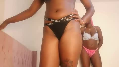 Lola online show from 03-11-26, 12:38