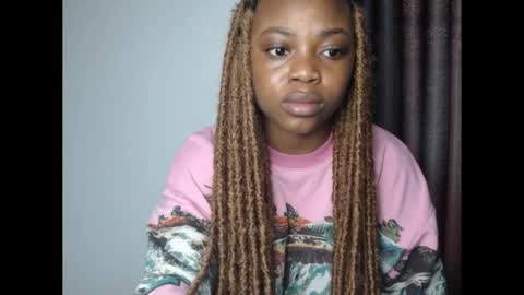 Snapshot of kinky_lollipop chatting on 10-30-25, 07:21 kinky_lollipop online show from 10-30-25, 07:21