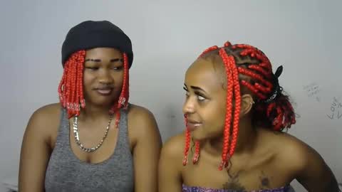 Cupshee and cushey online show from 09-13-25, 08:47