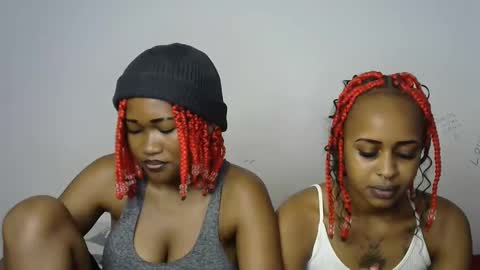 Cupshee and cushey online show from 09-14-25, 11:42