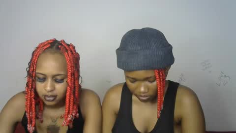 Cupshee and cushey online show from 09-30-25, 09:03