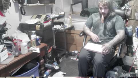 Snapshot of kinkybiguy14 chatting on 02-14-26, 12:18 Kinky Cassie online show from 02-14-26, 12:18