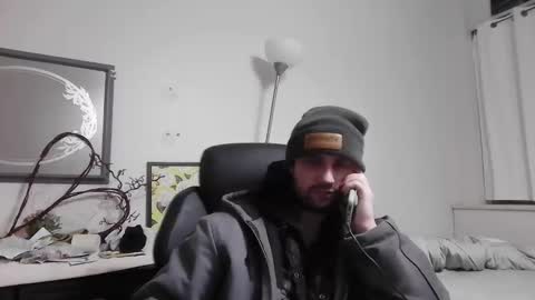 Maysie and Hunter online show from 12-15-24, 11:42