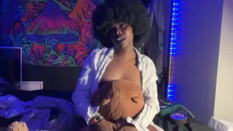 Snapshot of kinkycoupleinteracial chatting on 05-12-26, 03:25 interracialfacial online show from 05-12-26, 03:25