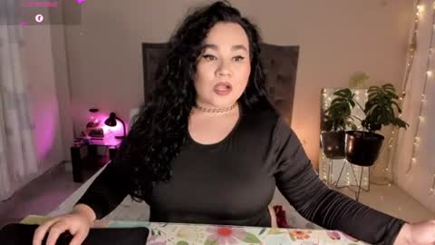 Snapshot of kinkyelise chatting on 06-27-26, 05:56 Jenny online show from 06-27-26, 05:56