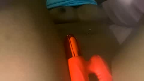 Snapshot of kinkykittee chatting on 01-15-25, 11:40 Bunniii online show from 01-15-25, 11:40