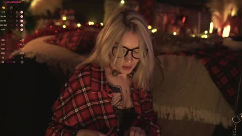Snapshot of kinkylina_ chatting on 01-01-25, 02:20 kinkylina_ online show from 01-01-25, 02:20