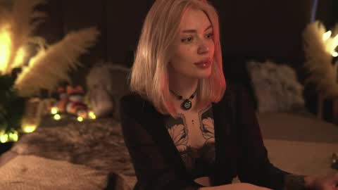 Snapshot of kinkylina_ chatting on 01-17-25, 10:33 kinkylina_ online show from 01-17-25, 10:33