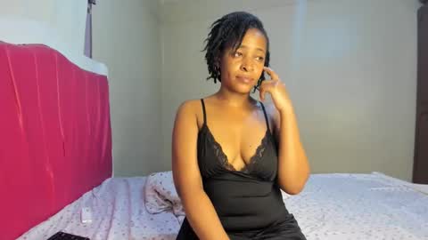 Snapshot of kinkylyla chatting on 02-01-25, 12:58 Kinky online show from 02-01-25, 12:58