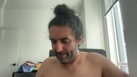 Snapshot of kinkyman16 chatting on 06-16-26, 01:25 kinkyman16 online show from 06-16-26, 01:25