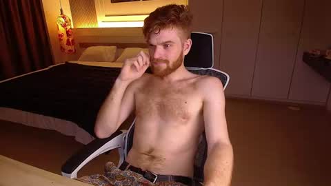 Snapshot of kinkypumpkin chatting on 06-18-26, 12:31 Kenny online show from 06-18-26, 12:31