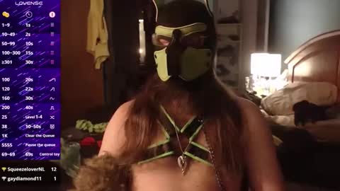 kinkywolf87 online show from 11-14-25, 07:29