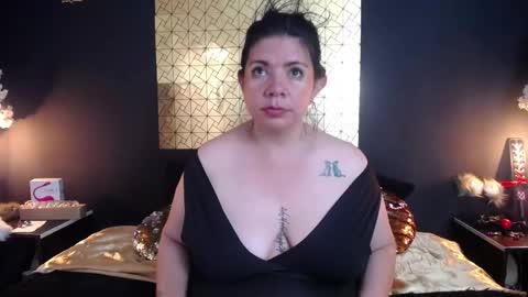 kinkyy_mom online show from 04-15-26, 08:42