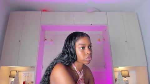 M A R A  online show from 11-27-25, 08:11