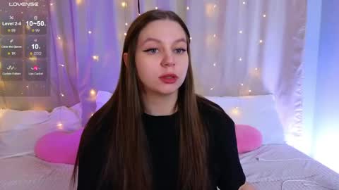 Snapshot of kira_briis chatting on 04-26-26, 05:32 Kira Briis online show from 04-26-26, 05:32