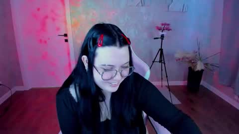 kira online show from 03-26-26, 01:22